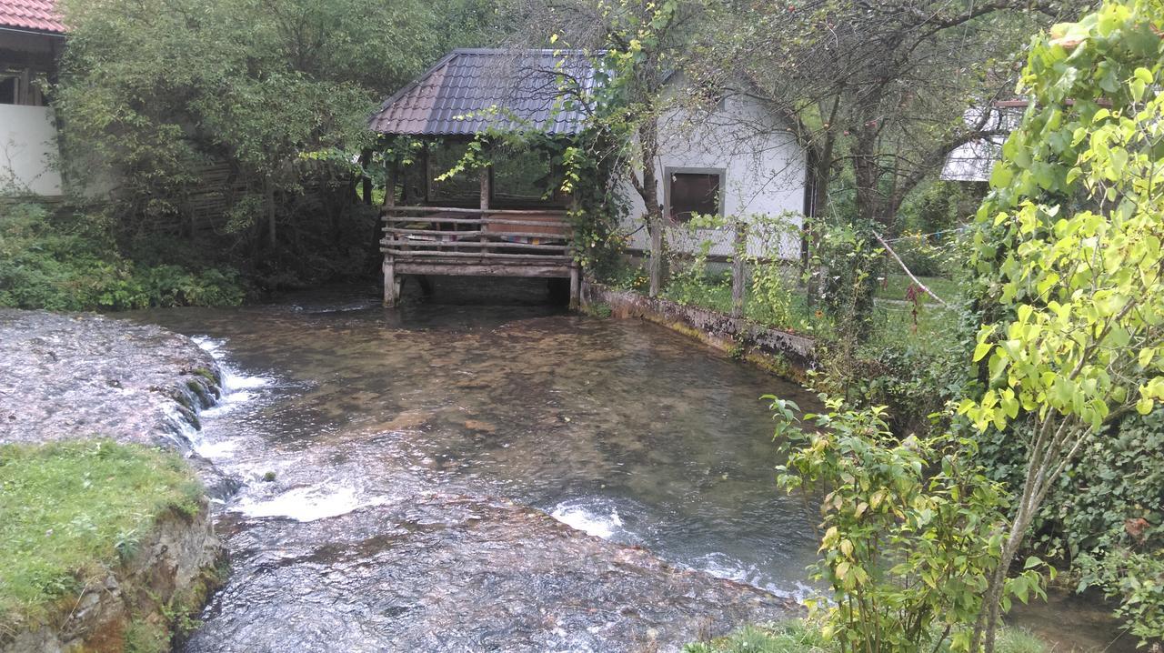 Hotel Smjestaj Na Selu "Dule Piljic" Janjske Otoke. Sipovo Exteriér fotografie